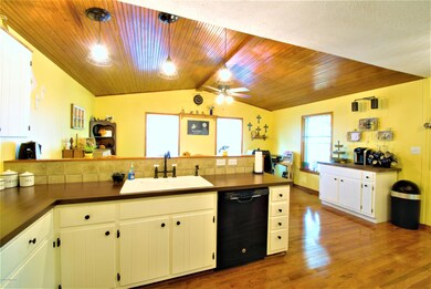 553 Bleemel Ln, Mount Washington, KY 40047 - photo 6