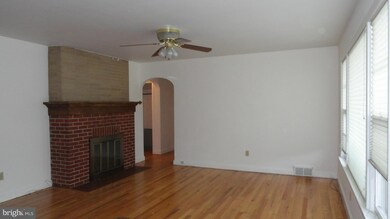 16827 Tammany Manor Rd, Williamsport, MD 21795 - photo 3
