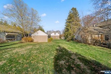 50 Faner Rd, Midland Park, NJ 07432 - photo 3