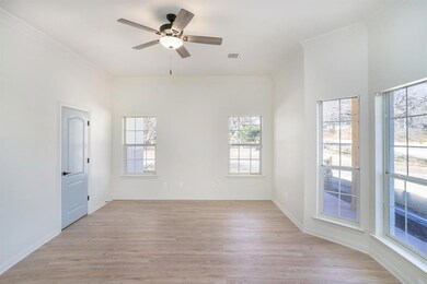 115 Lake Circle Ct, Weatherford, TX 76087 - photo 6