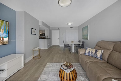 Isola Brickell Key unit 1712, Miami, FL 33131 - photo 7