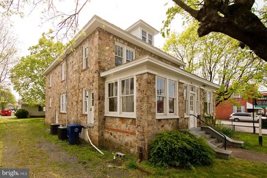 811 N Royal Ave, Front Royal, VA 22630 - photo 3