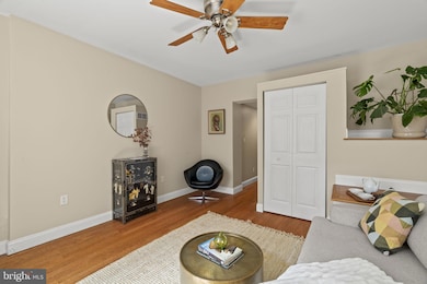 1012 N Leithgow St, Philadelphia, PA 19123 - photo 2