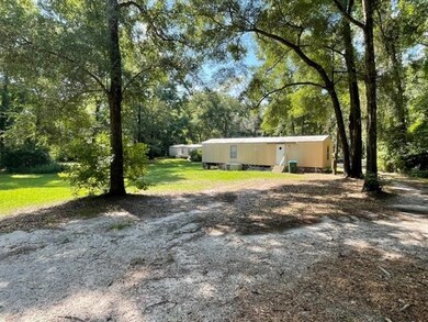 733 Wakulla Arran Rd, Crawfordville, FL 32327 - photo 2