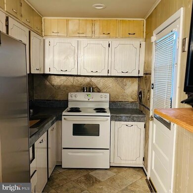 123 Canyon Place, Capitol Heights, MD 20743 - photo 5