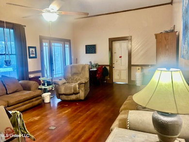 505 N Cherry St, Magnolia, MS 39652 - photo 6