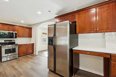 540 E 4th St, Lockport, IL 60441 - photo 3