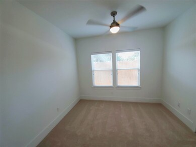311 Cyclamen St, Houston, TX 77018 - photo 5