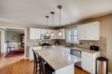 4035 Schillinger Dr unit 2, Naperville, IL 60564 - photo 3