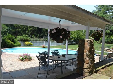 621 Spruce Ln, Villanova, PA 19085 - photo 5