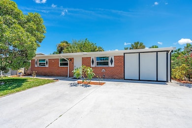 3852 Catalina Rd, West Palm Beach, FL 33410 - photo 2