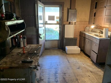 60 Morgan St, Nanticoke, PA 18634 - photo 6