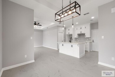 672 Thornton Ln, Brownsville, TX 78521 - photo 6