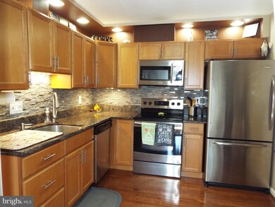 10909 Trotting Ridge Way, Columbia, MD 21044 - photo 2