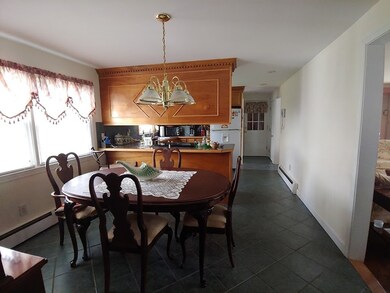 21 Dupont Cir, Leominster, MA 01453 - photo 5
