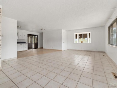 207 Autobee Ln, Avondale, CO 81022 - photo 6