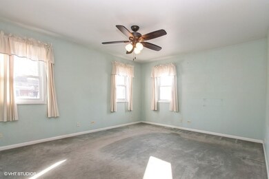 1492 Cindy Ln, Des Plaines, IL 60018 - photo 5