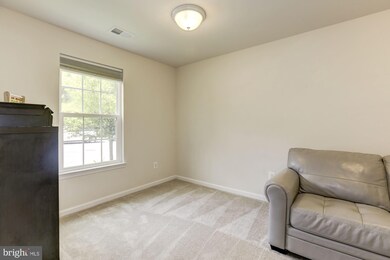 4384 Daisy Reid Ave, Woodbridge, VA 22192 - photo 5