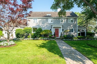 47 Orchard St, Marblehead, MA 01945 - photo 2