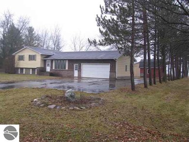 254 S Tonkey Rd, Au Gres, MI 48703 - photo 3