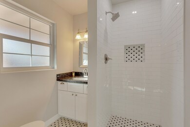 301 E Alvarado Rd, Phoenix, AZ 85004 - photo 6