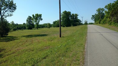 Looking South up Robin Hood Road