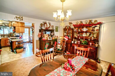 271 Carlisle Ave, Enola, PA 17025 - photo 2