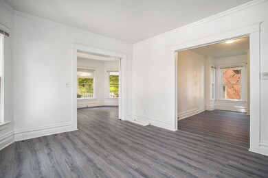 007_923_e_stockbridge_ave_kalamazoo_mi_4