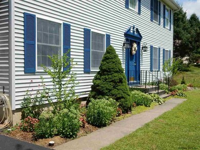 33 Chester Ct, Troy, NY 12182 - photo 3