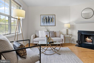 2715 S Walter Reed Dr unit B, Arlington, VA 22206 - photo 5