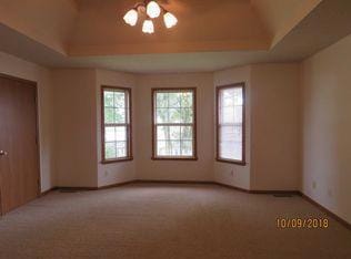 814 Foxx Dining