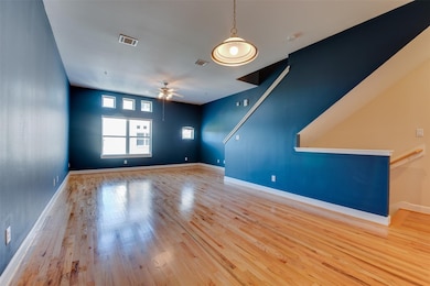 5941 South Loop E unit 1104, Houston, TX 77033 - photo 3