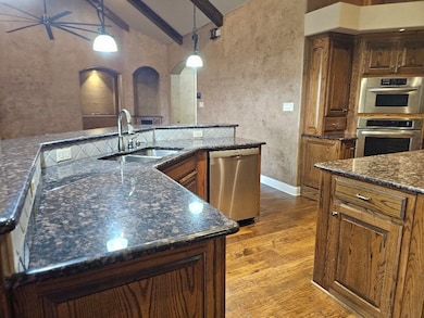 6305 Carnegie Ct, Cleburne, TX 76033 - photo 6