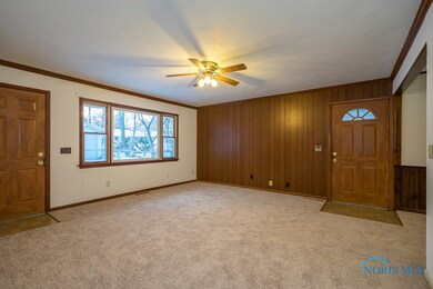Living Room (Front Door & Door to Sunroom)