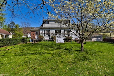 1407 Fretz Ave, Allentown, PA 18103 - photo 4