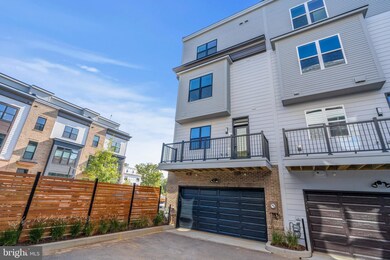 2038 Tysons Ridgeline Rd, Pimmit Hills, VA 22043 - photo 4