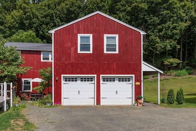 225 Nonotuck St unit C, Florence, MA 01062 - photo 2