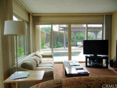 Light and bright family room overlooking built in 