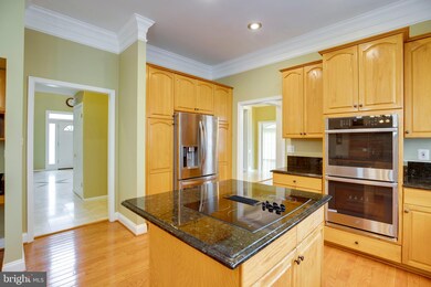 5905 Pocol Dr, Clifton, VA 20124 - photo 5