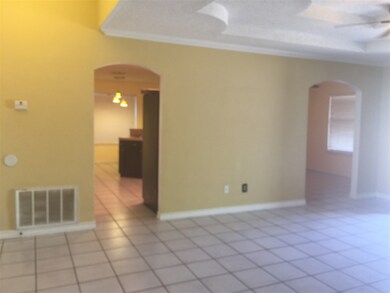 204 Green Jay Ln, Laredo, TX 78045 - photo 4