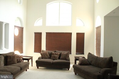 14608 Aylesford Cir, Laurel, MD 20707 - photo 4