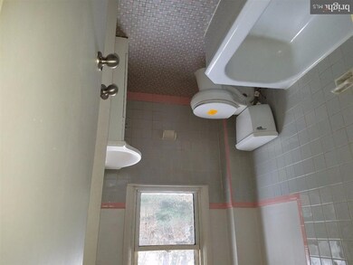 1036 Eisenhower Ave, Woodlyn, PA 19094 - photo 7