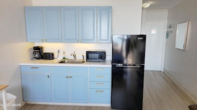 1233 S Atlantic Ave unit 306, Daytona Beach, FL 32118 - photo 4