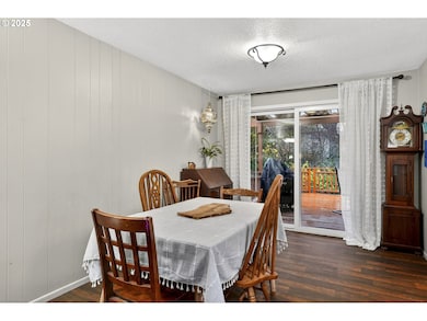 6635 SE Doncaster Dr, Gladstone, OR 97027 - photo 7