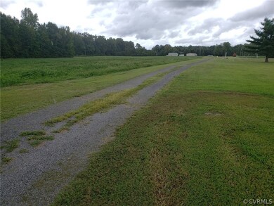 13417 Hines Rd, Disputanta, VA 23842 - photo 5