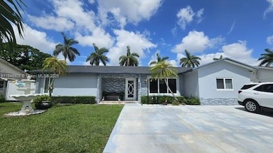 16402 SW 111th Ave, Miami, FL 33157 - photo 2