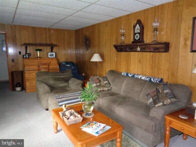 927 Trinity Rd, Felton, PA 17322 - photo 7