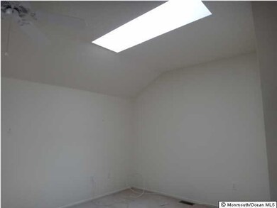 29 Madison Ct, Tinton Falls, NJ 07712 - photo 7