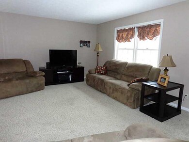 53 E Paul St, West Middlesex, PA 16159 - photo 6