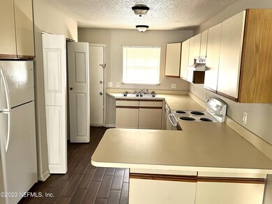 6301 Delacy Rd unit 1, Jacksonville, FL 32244 - photo 2